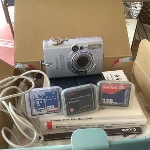 Canon PowerShot SD870 IS Digital ELPH Camera